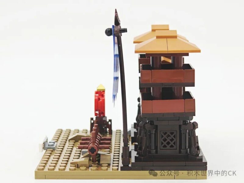 Minifigure Triệu Vân tạo dáng khác, thể hiện khả năng tạo dáng linh hoạt của bộ đồ chơi lắp ráp Decool 20803, đồ chơi mô hình giá tốt cho bé trai 8 tuổi.